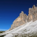 Alle 3 cime di Lavaredo-Rifugio Locatelli • <a style="font-size:0.8em;" href="http://www.flickr.com/photos/92853686@N04/29124443530/" target="_blank">View on Flickr</a>